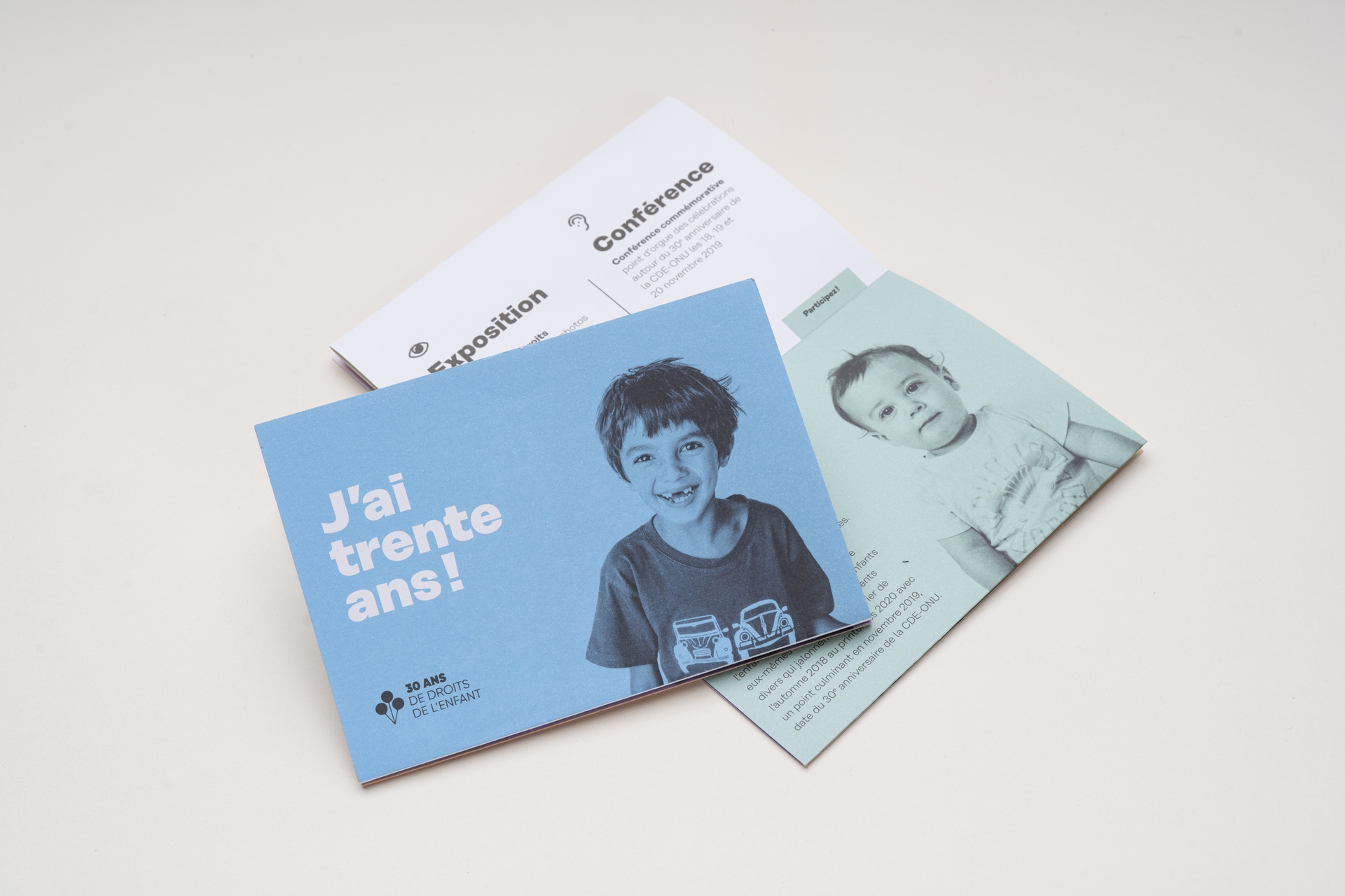 Dépliant et affiches pour les 30 ans des droits de l'enfant